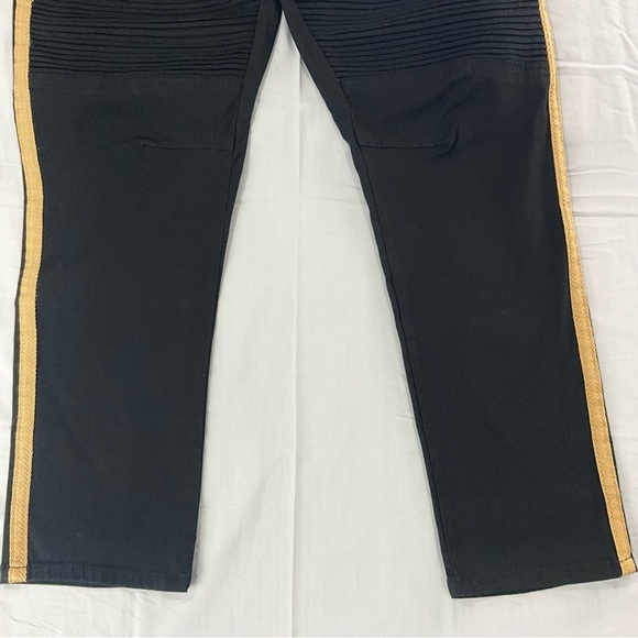 Black and Tan Men's Pants - Picture 5 of 10